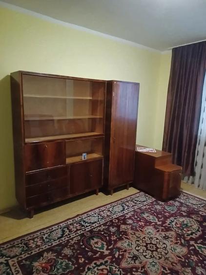 Apartament cu 2 camere semidecomandat în Vasile Aaron