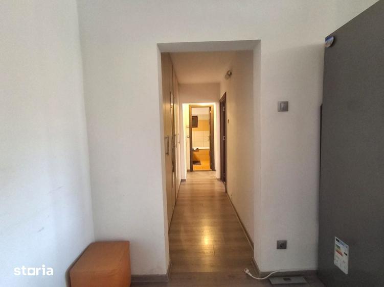 Apartament cu 3 camere decomandat în Brazda lui Novac