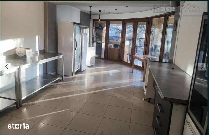 Casă cu 9 camere cu Teren 500 Mp în Central