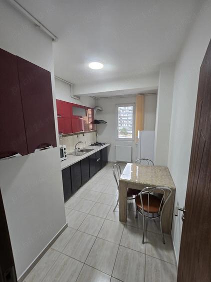 Apartament cu 2 camere decomandat în Mihai Bravu