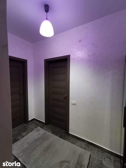 Apartament cu 2 camere decomandat, mobilat în Central