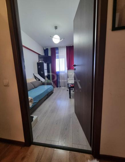 Apartament cu 3 camere decomandat, mobilat în Drumul Taberei