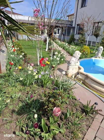 Casă cu 7 camere cu Teren 516 Mp în Cumpăna