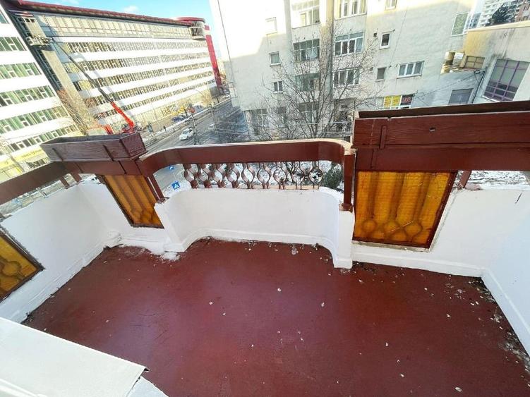 Apartament cu 3 camere decomandat, mobilat în Zorilor