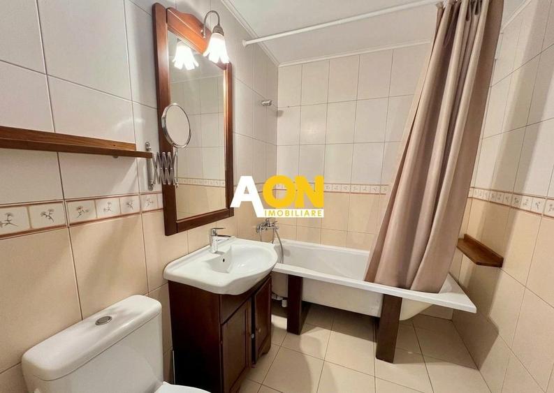 Apartament cu 3 camere decomandat, mobilat în Ampoi 3