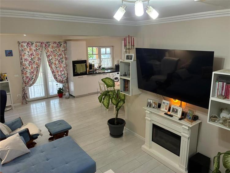 Duplex cu 3 camere cu Canalizare în Moșnița Veche
