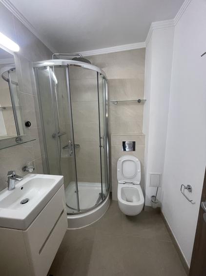 Apartament cu 3 camere decomandat, mobilat în Ultracentral