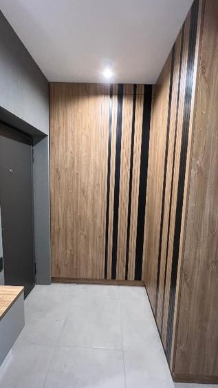 Apartament cu 3 camere semidecomandat, mobilat în Calea Călărașilor
