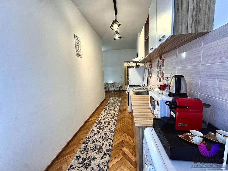 Apartament cu 4 camere, mobilat în Central