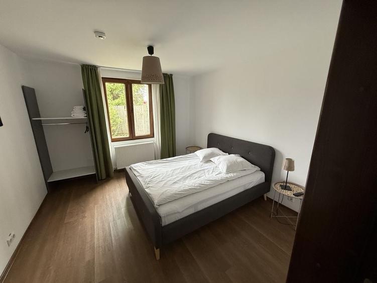 Apartament cu 3 camere decomandat în Drumul Poienii