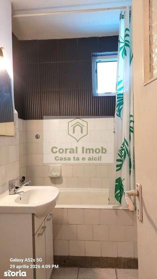 Apartament cu 2 camere semidecomandat în Tei