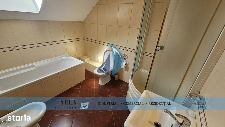 Casă cu 5 camere cu Teren 500 Mp în Unirii
