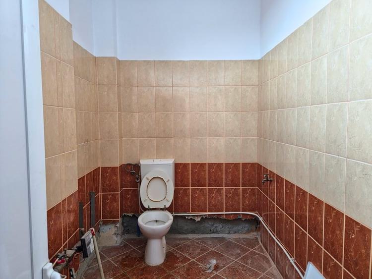 Spațiu comercial, de 79 mp, în Călimănești