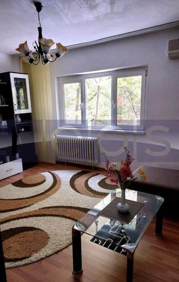 Apartament cu 3 camere decomandat, mobilat în Nerva Traian