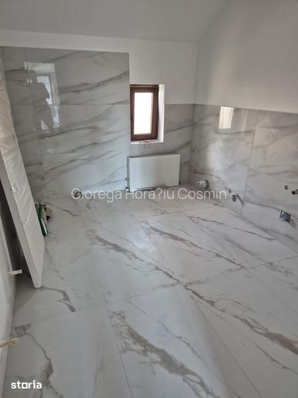 Duplex nou o parte finalizat iar cealalta parte 70 la suta terminat