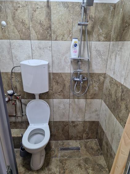 Garsonieră decomandată în Confecții