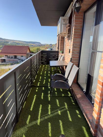 Apartament cu 3 camere decomandat în Iris