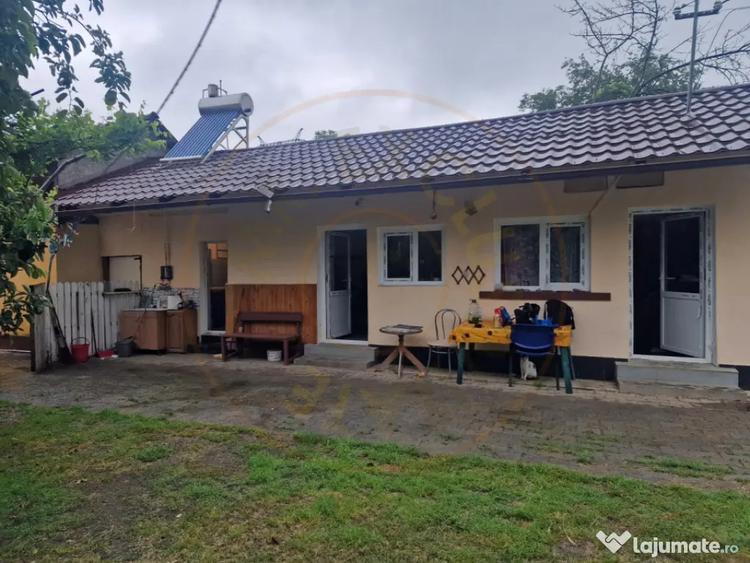 Casă cu 3 camere cu Teren 2100 Mp în Lunca