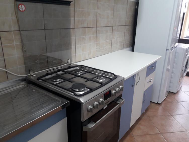 Apartament cu 2 camere decomandat în Centru Civic