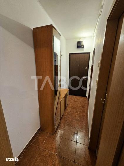 Apartament cu 2 camere nedecomandat, mobilat în Mihai Viteazul