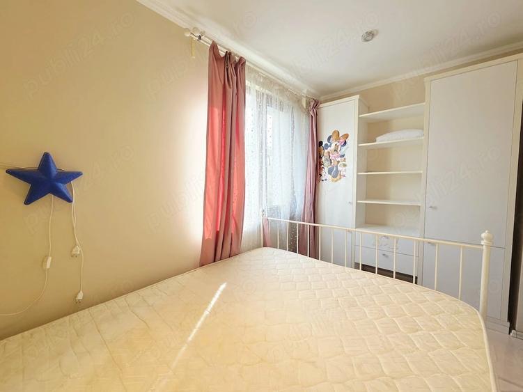 Apartament cu 4 camere decomandat în Central