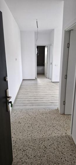 Apartament cu 2 camere semidecomandat în Exterior Vest