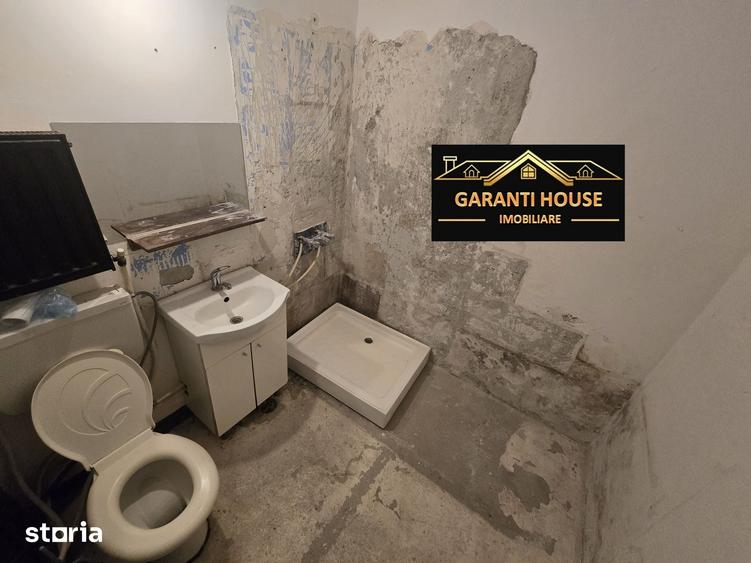 Apartament cu 4 camere decomandat în Orașul Vechi
