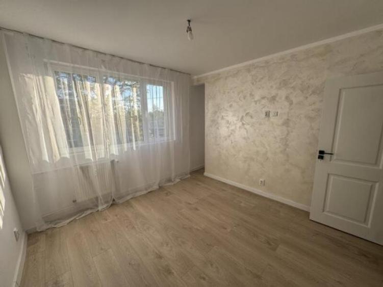 Apartament cu 2 camere, mobilat în P-ța Victoriei