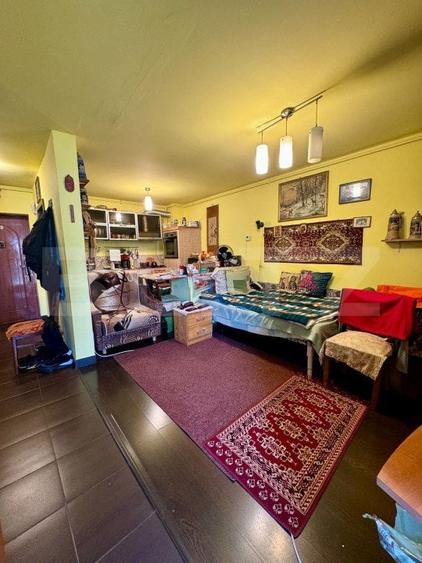 Apartament cu 2 camere semidecomandat, mobilat în Florești — fotografia 3