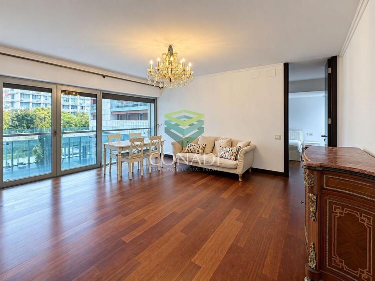 Apartament cu 3 camere semidecomandat în Arcul de Triumf