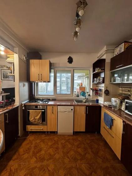 Apartament cu 2 camere decomandat în Canta