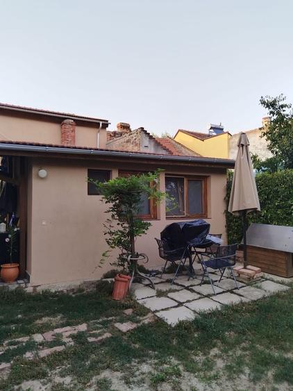 Casă individuală cu 3 camere cu Canalizare în Brâncoveanu
