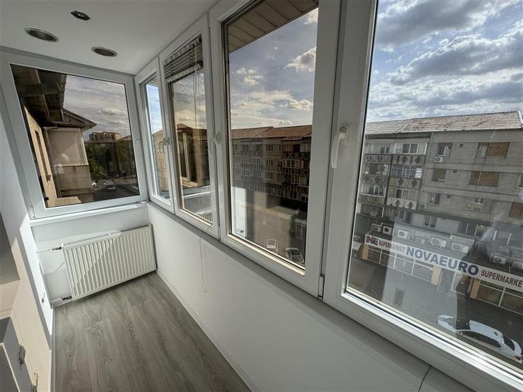 Apartament cu 3 camere semidecomandat în Iosia