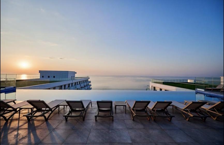 Apartament cu 2 camere semidecomandat, mobilat în Mamaia