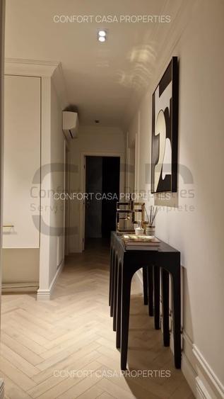Apartament cu 4 camere decomandat în Central