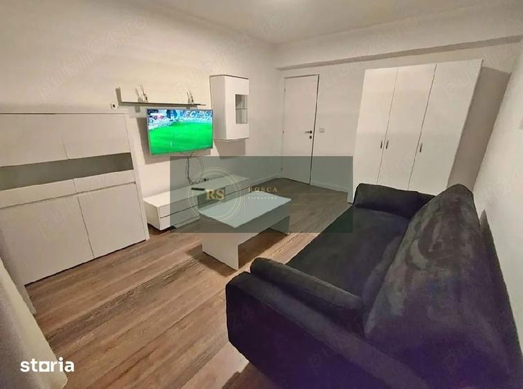 Apartament cu 2 camere decomandat în Tractorul