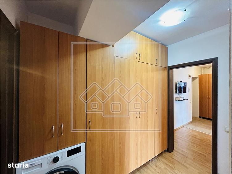 Apartament cu 2 camere decomandat în Turnișor — fotografia 2