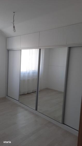 Casă cu 4 camere în Berceni