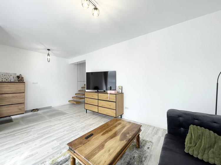 Duplex cu 3 camere cu Canalizare în Moșnița Nouă