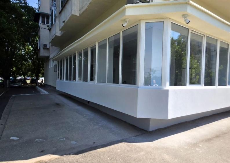 Spațiu comercial, de 272 mp, în Popoveni
