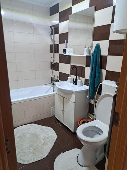 Apartament cu 2 camere decomandat în Exterior Vest