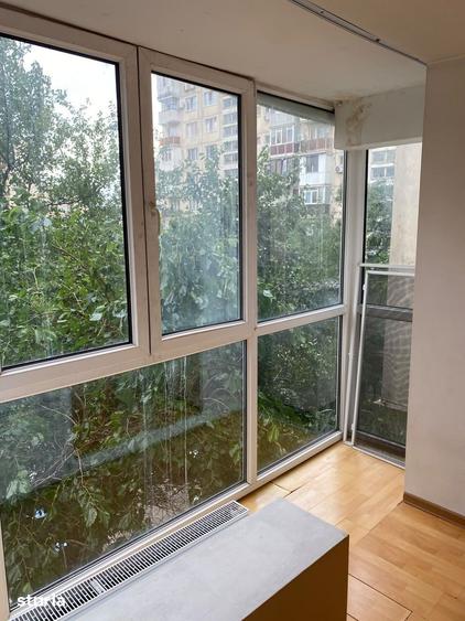 Apartament cu 3 camere decomandat, mobilat în Tineretului