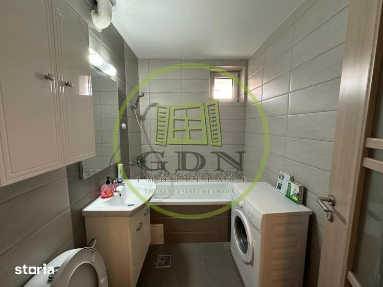 Apartament cu 3 camere, mobilat în 1 Mai