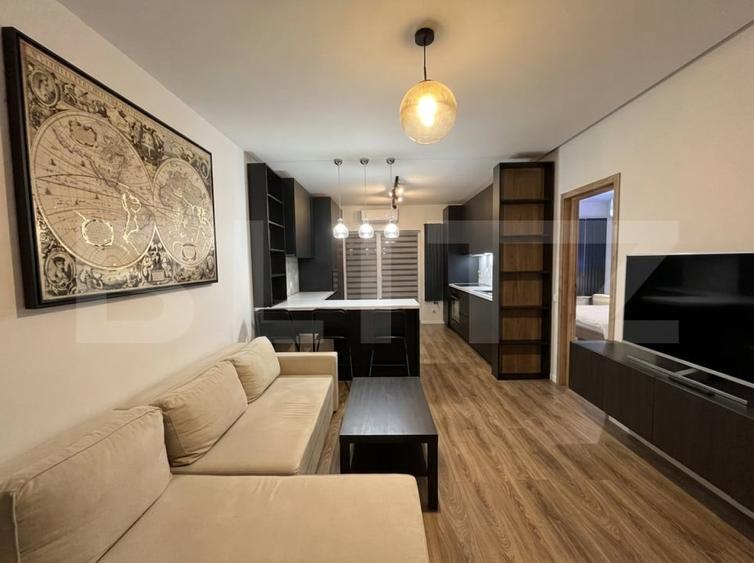 Apartament cu 2 camere semidecomandat, mobilat în Mărăști