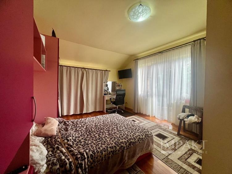 Casă individuală cu 6 camere semidecomandat cu Canalizare în Gheorgheni
