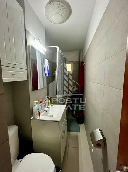 Apartament cu 2 camere semidecomandat, mobilat în Cetății