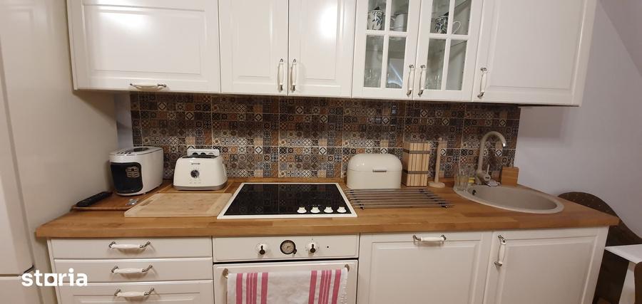 Apartament cu 4 camere în Furnica