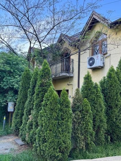 Casă cu 5 camere cu Canalizare în Ceangăi