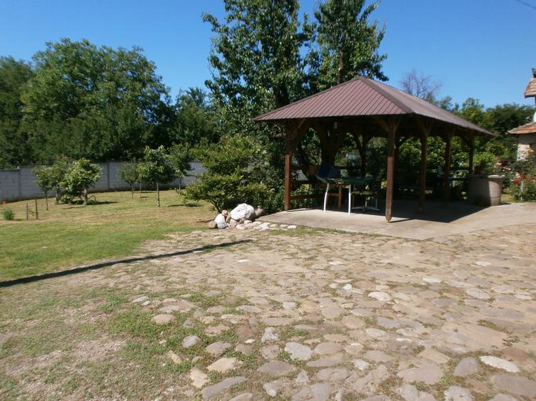Teren de 120 mp, în Bâscenii de Sus