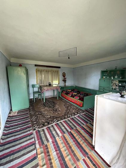 Casă cu 4 camere cu Teren 1000 Mp în Târnăvița
